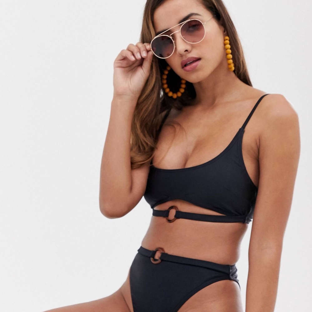👙🆕 Bikini top by ASOS 💘